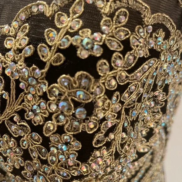 NWT Abby Paris by Lucci Lu Tulle Black & Gold Formal Beaded mermaid Gown Sz 16